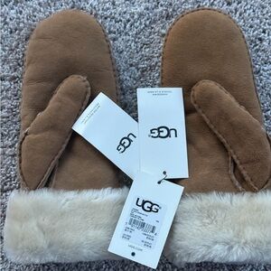NEW UGG Women's Brown Shearling Mittens Gloves PM
